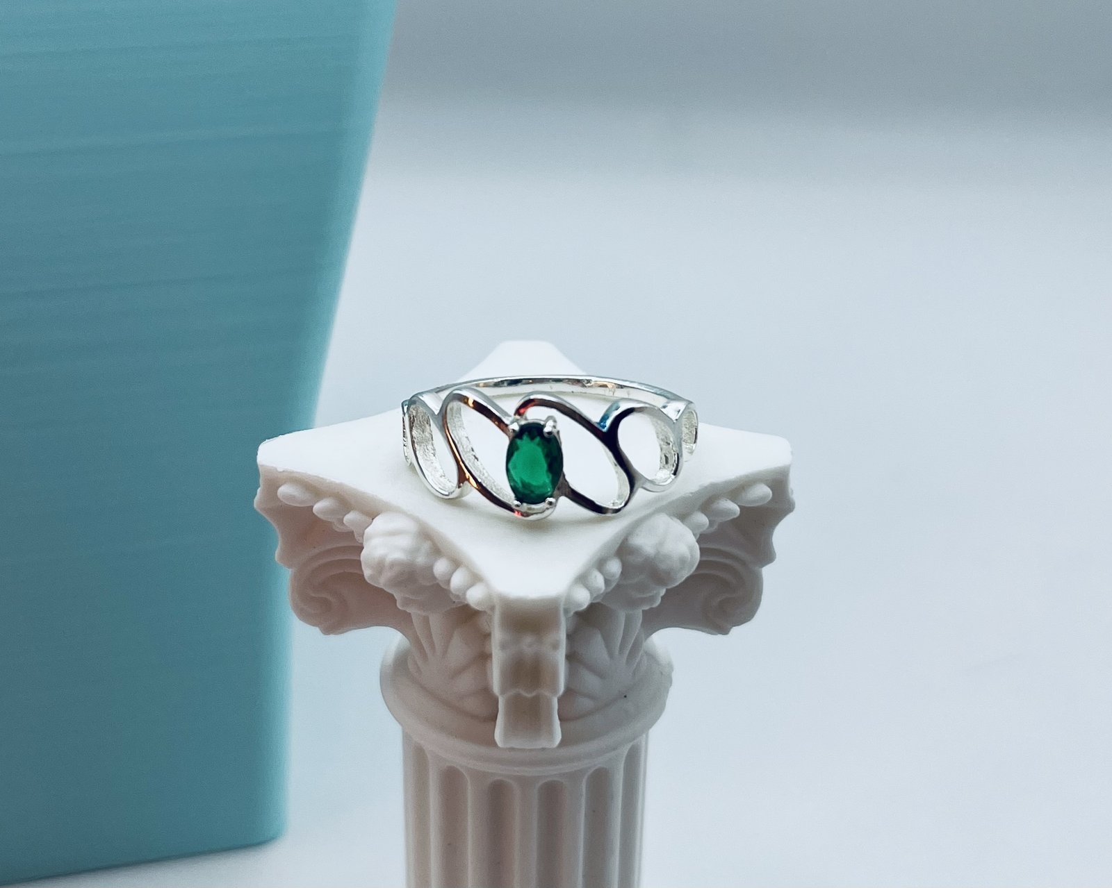 Anillo Tokio Cristal Esmeralda