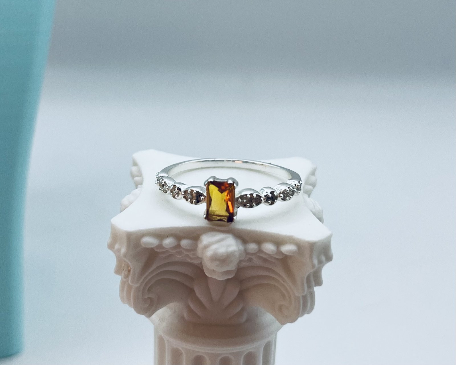 Anillo Princesa Circón