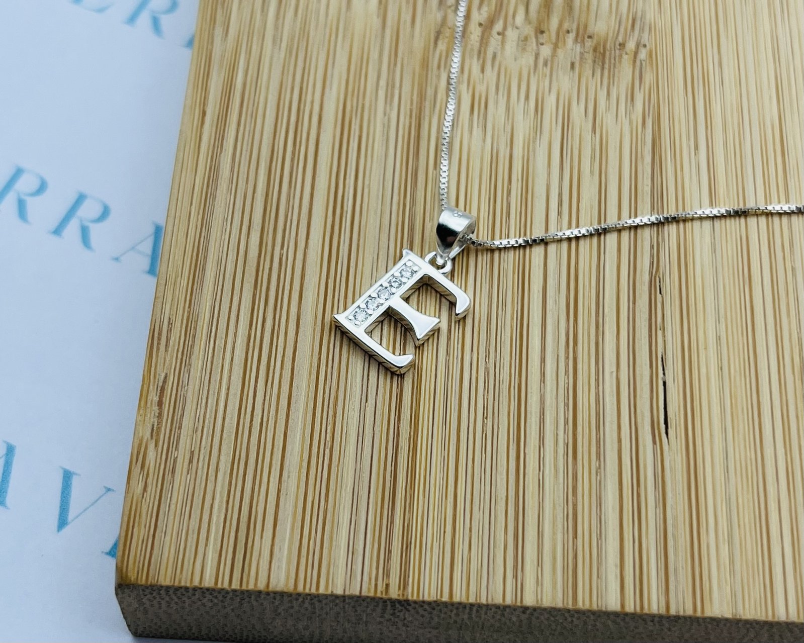 Conjunto Letra E Con Circones