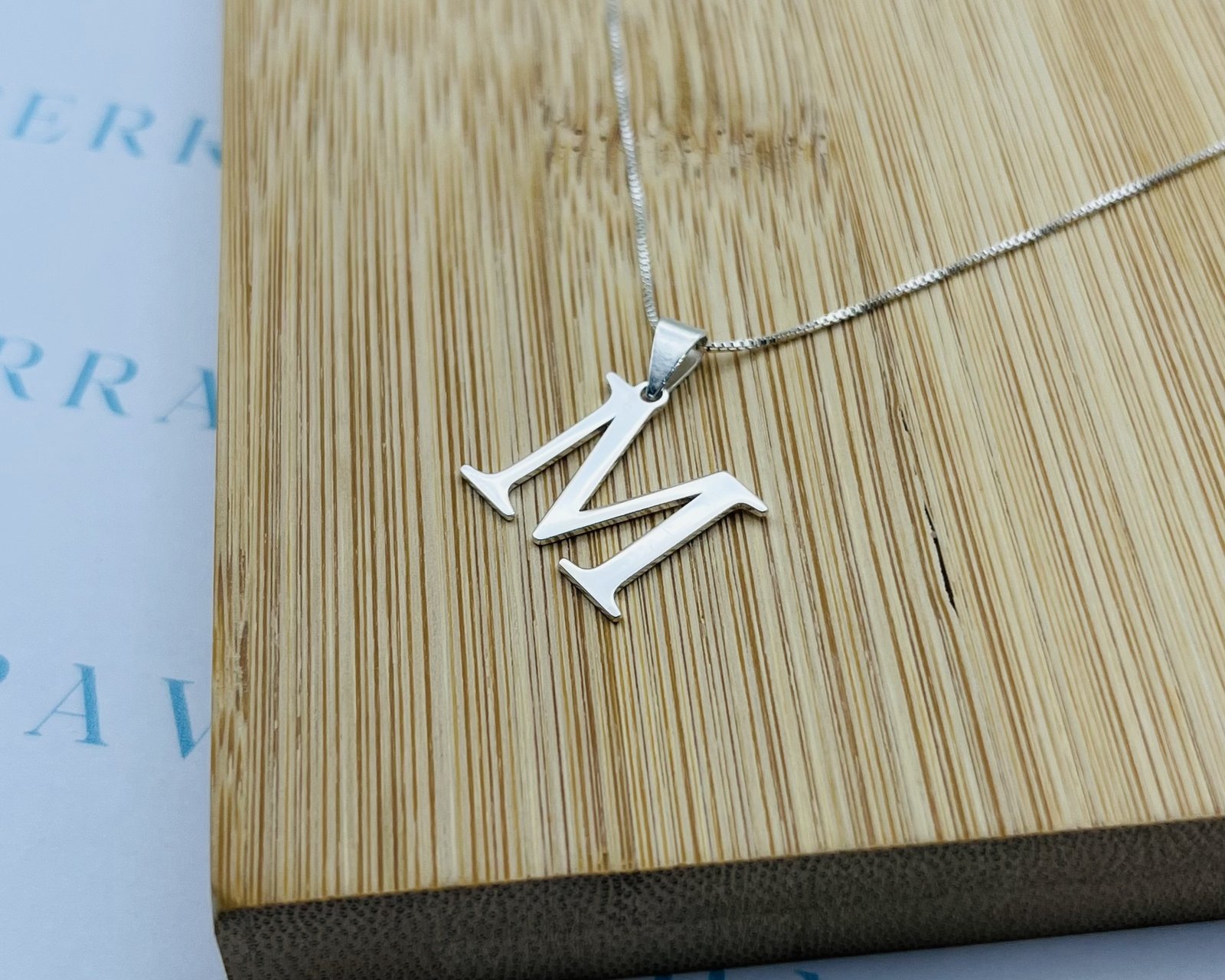 Conjunto Letra M Lisa
