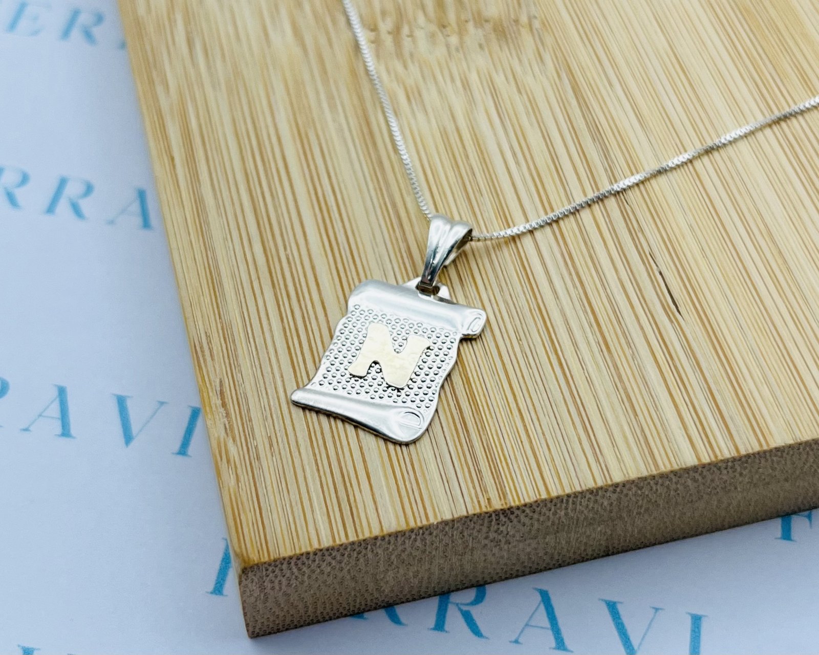 Conjunto Letra N Plata Con Oro