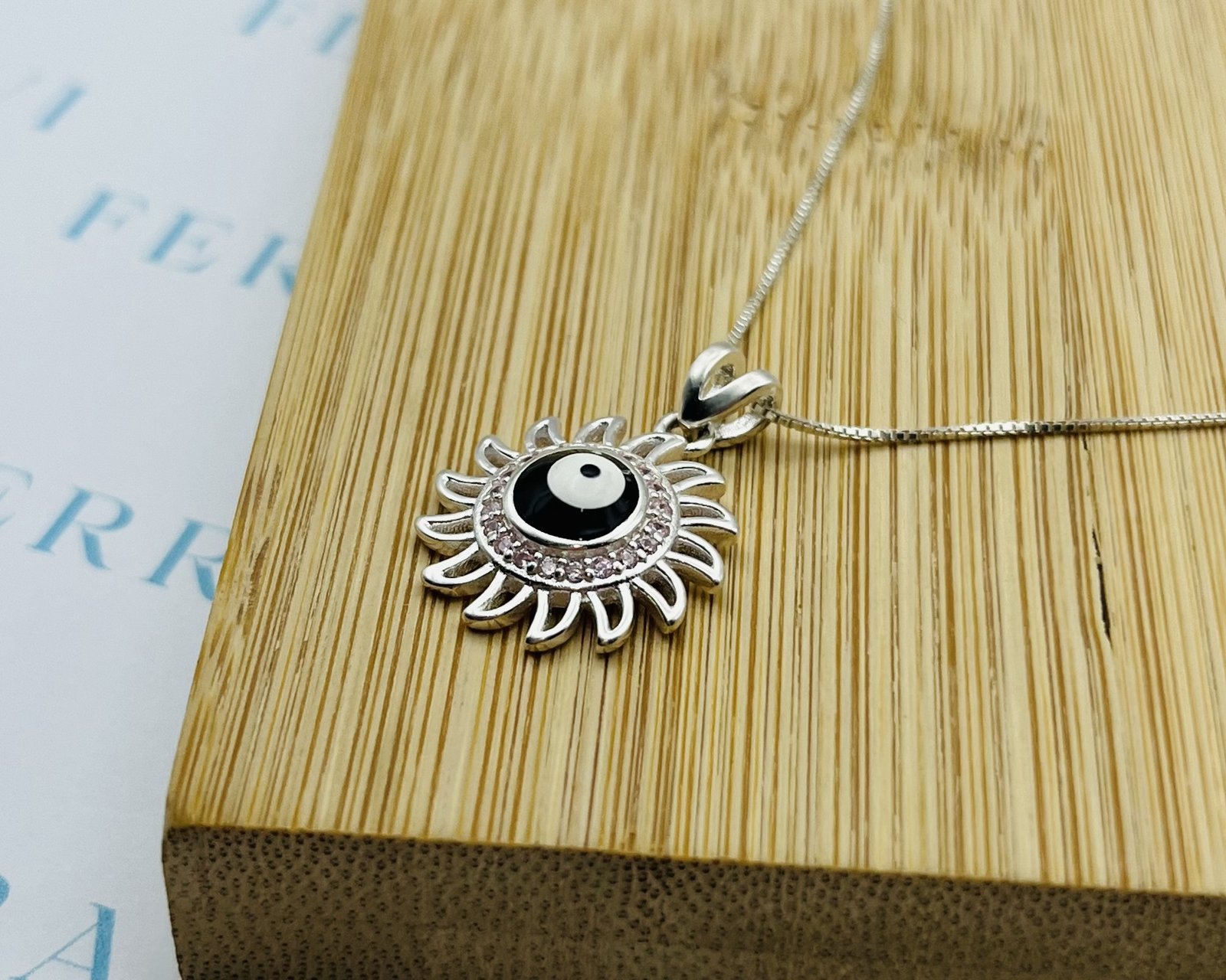 Conjunto Ojo Turco Circones Rosados