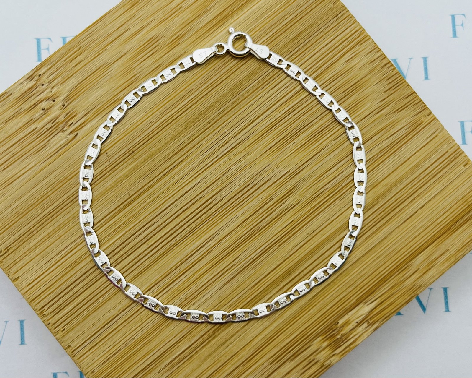 Pulsera Gucci Faceteada - 19 cm