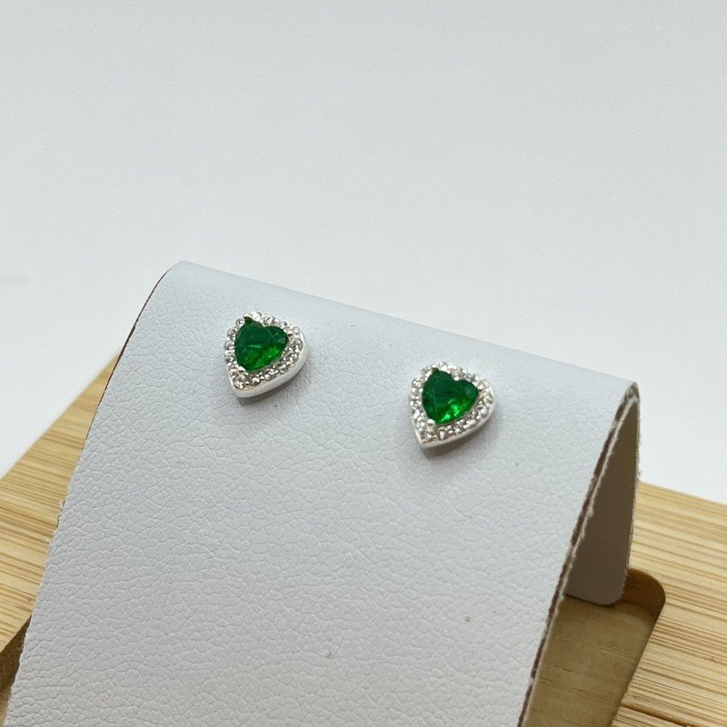 Imagen de Aros Corazón Circón Esmeralda y Borde - 8mm