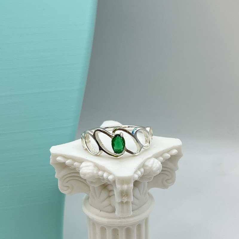Imagen de Anillo Alteza Real Con Cristal verde