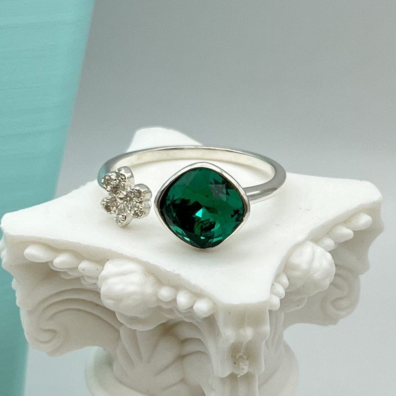 Imagen de Anillo Gema Con Cristal Verde