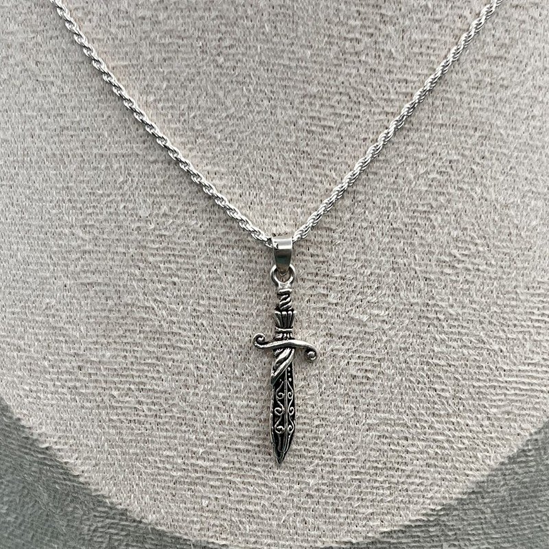 Imagen de Conjunto Cadena Tourbillon Con Colgante Espada