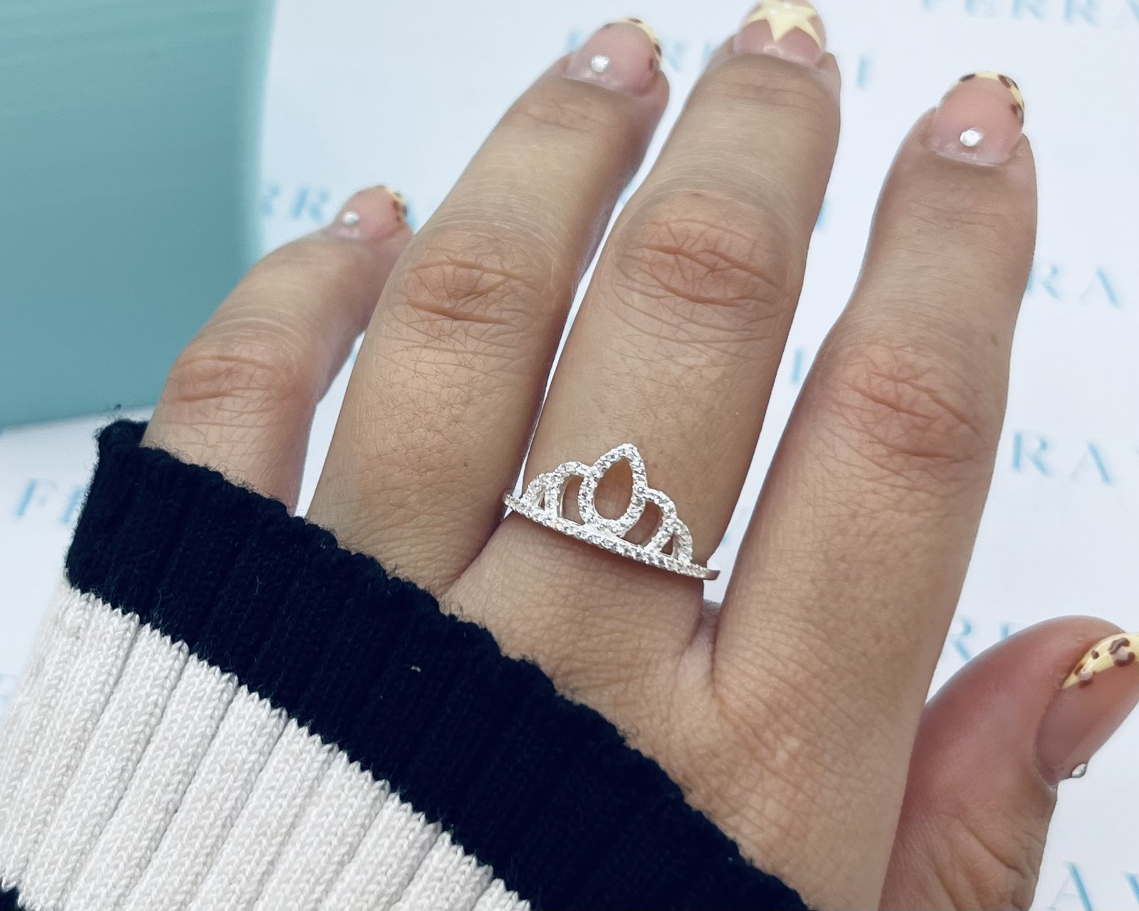 Imagen adicional 1 de Anillo Corona Real Circón