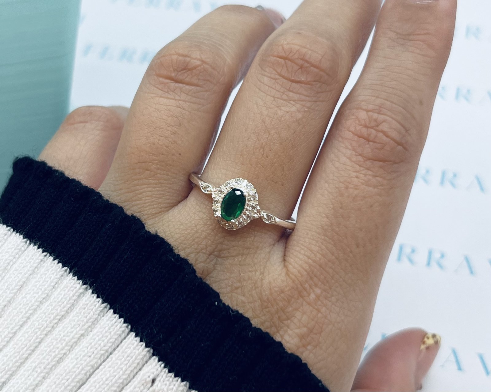 Imagen adicional 2 de Anillo Cleopatra Circón Verde
