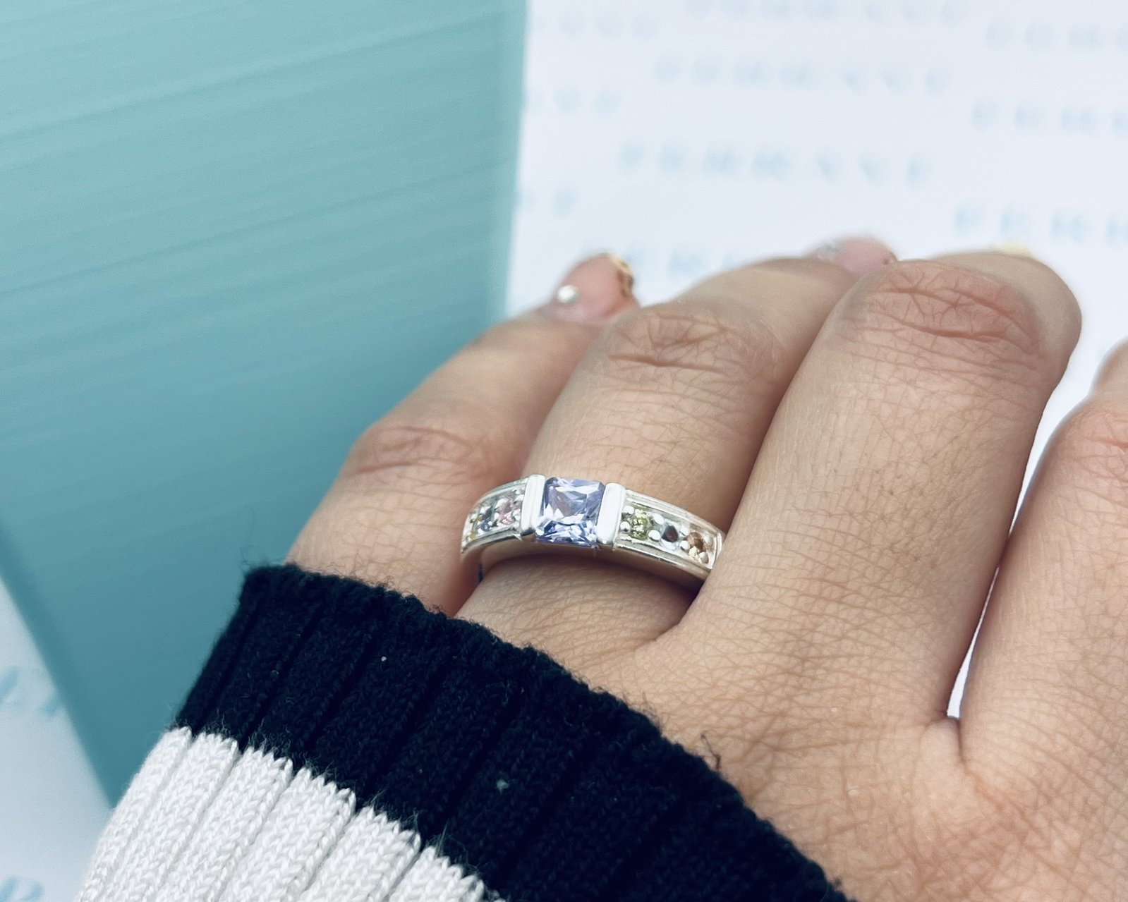 Imagen adicional 1 de Anillo Arcoiris
