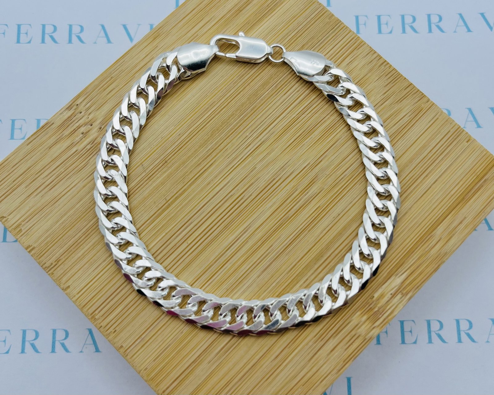 Imagen adicional 1 de Pulsera Grumett - 22cm